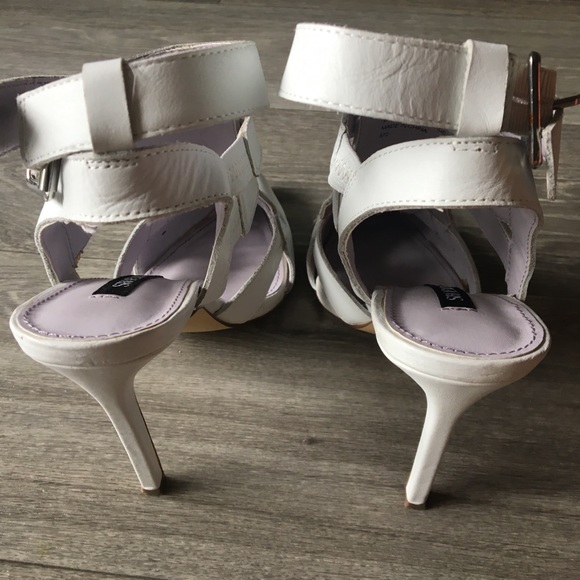 Shoemint White Heels - Picture 5 of 8